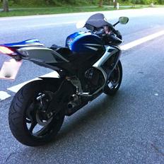 Suzuki GSX-R 750 K7