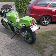 Kawasaki zxr 750 H