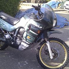 Honda XL600V