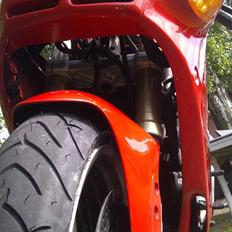 Ducati 750 supersport