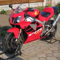 Honda vtr 1000 sp1
