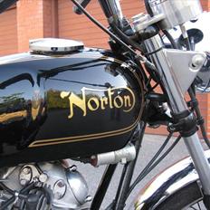 Norton Commando