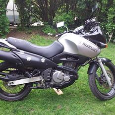 Suzuki XF 650 Freewind