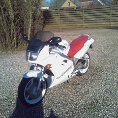Honda VFR 750 F