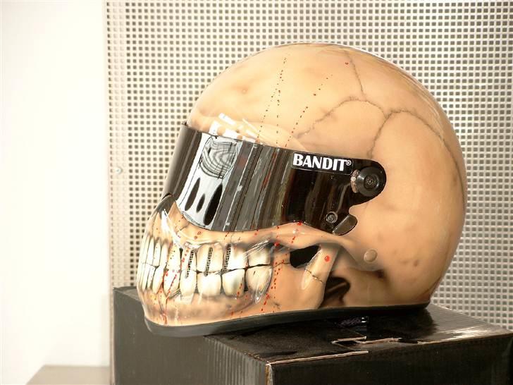 Kawasaki Z750 ABS - Ekstra udstyr.... "skull" bandit hjelm billede 12