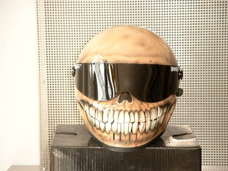 Kawasaki Z750 ABS - Ekstra udstyr.... "skull" bandit hjelm billede 13