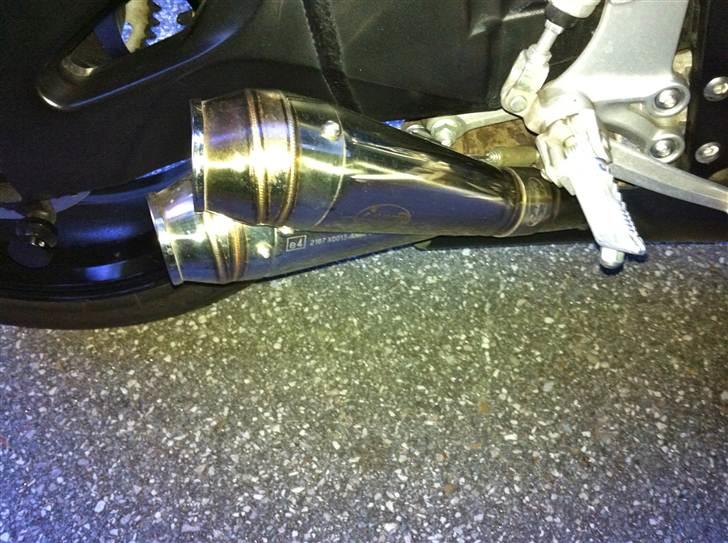 Suzuki GSX-R 750 K7 billede 5