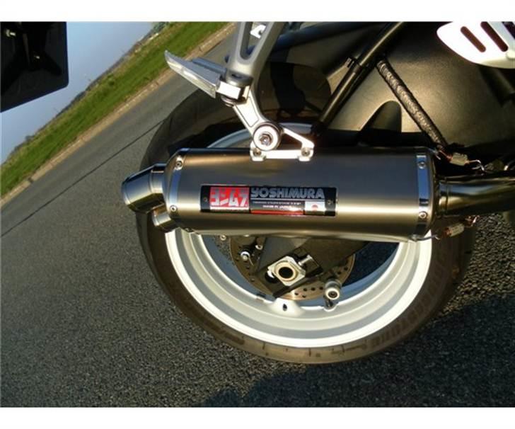 Suzuki GSXR 600 K8 billede 17