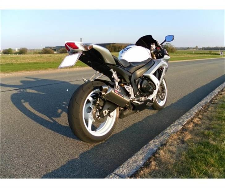 Suzuki GSXR 600 K8 billede 18