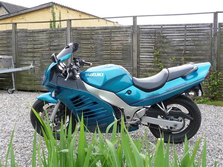 Suzuki rf600r billede 3
