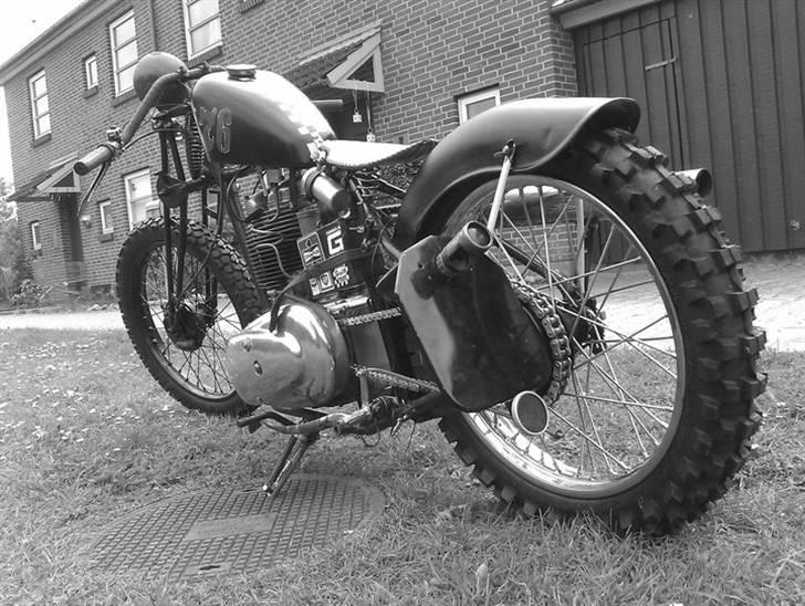 Royal Enfield WD CO 350 "Rusted n Busted" billede 10