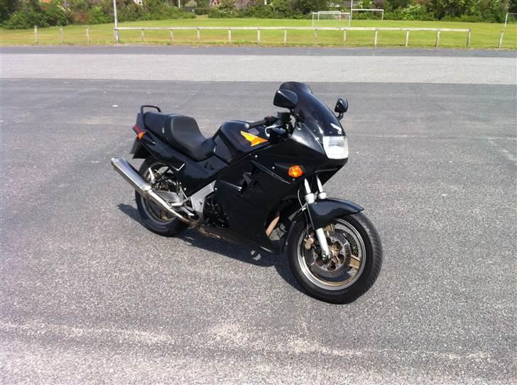 Honda VFR 750 billede 2