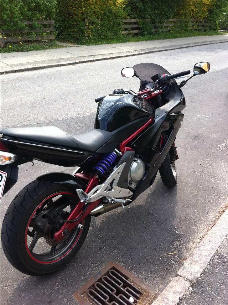 Kawasaki ER-6F -=Solgt :( =- billede 3