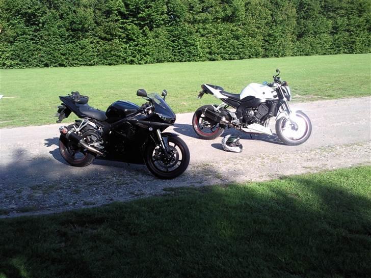 Yamaha YZF-R6 - På tur med Uffedrengen med hans toplækre FZ1, drømme naked bike! billede 7