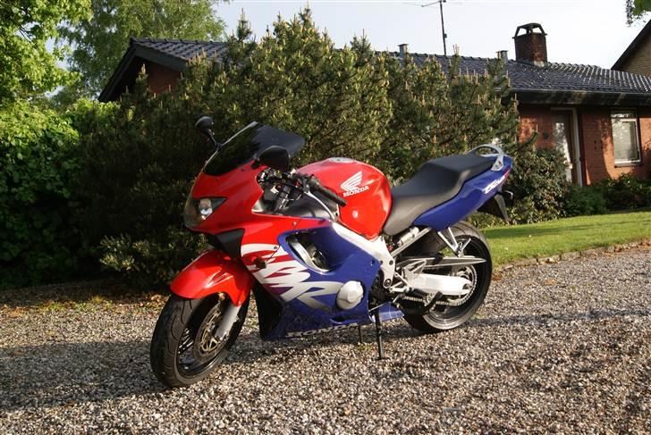 Honda cbr600 f4  billede 2