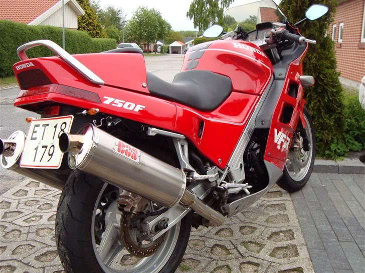 Honda VFR 750F rc24,2 billede 9