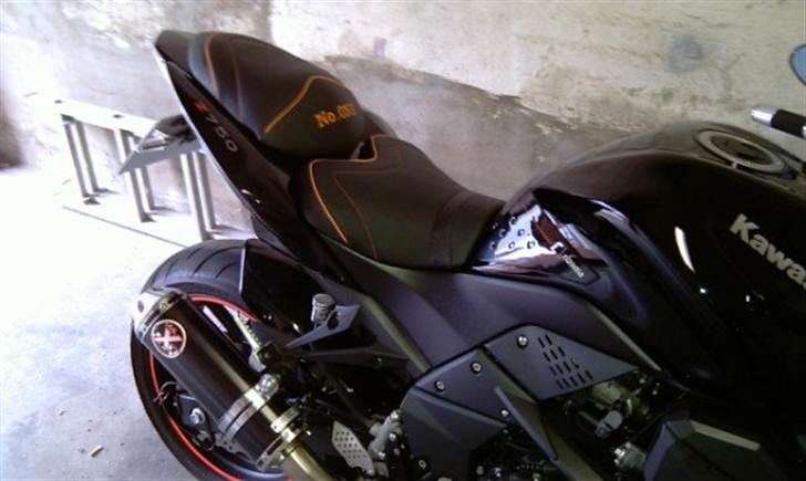 Kawasaki Z750 ABS - Sæderne giver et lidt andet udtryk :-) billede 15