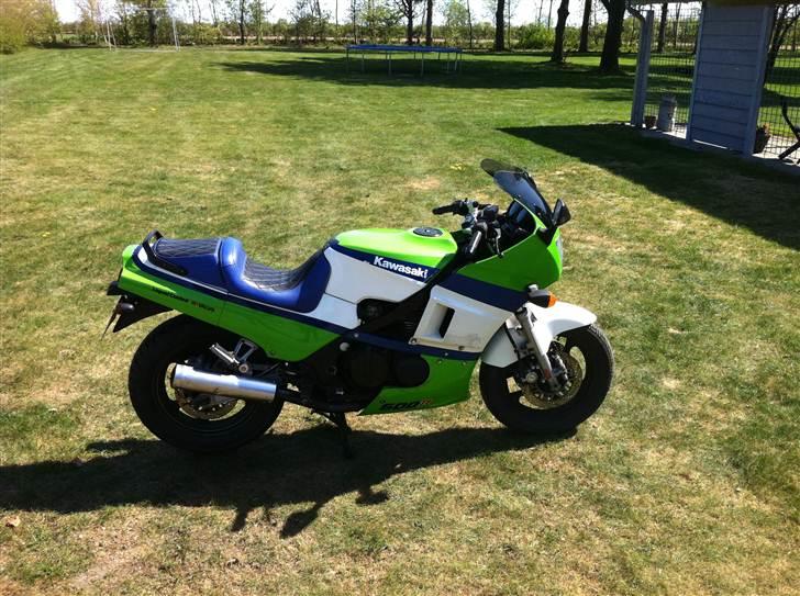 Kawasaki GPZ 600R billede 1