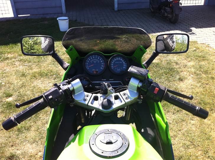 Kawasaki GPZ 600R billede 5