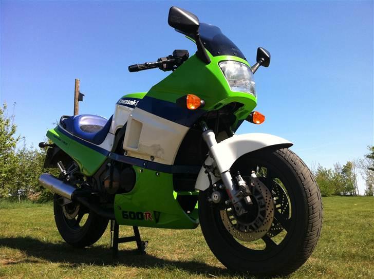 Kawasaki GPZ 600R billede 6