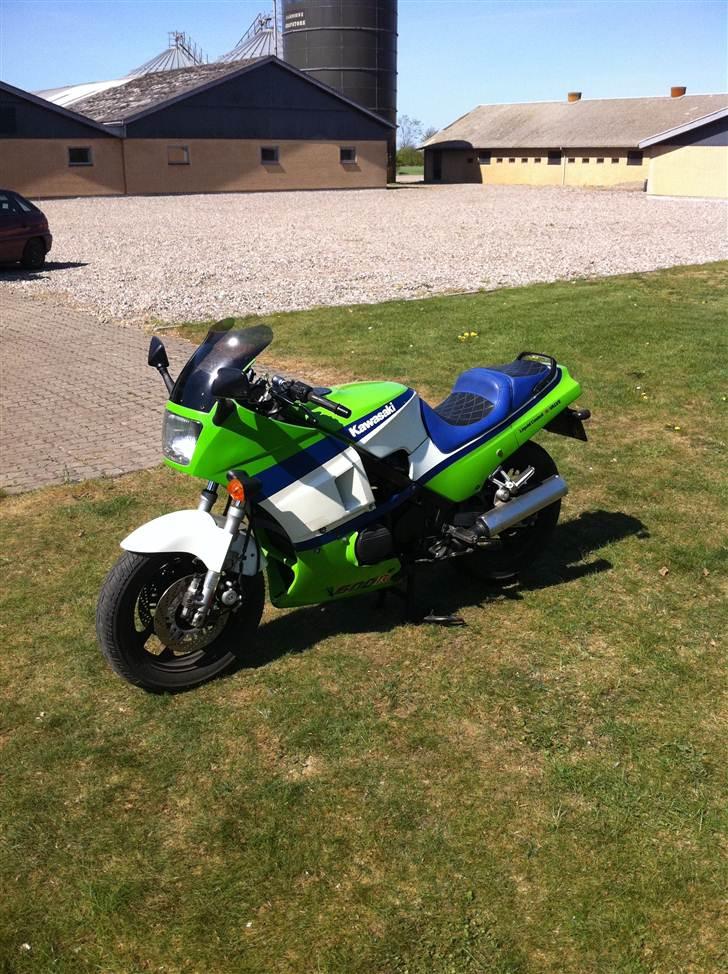 Kawasaki GPZ 600R billede 8