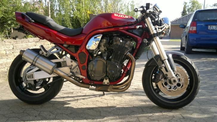 Suzuki Bandit 1200 - B12 i 2011 udgaven , nu med gsx-r 750w svinggaffel billede 8