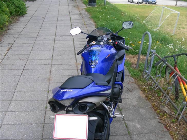 Yamaha R1 billede 4
