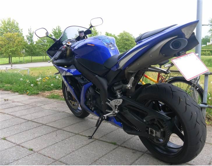 Yamaha R1 billede 5