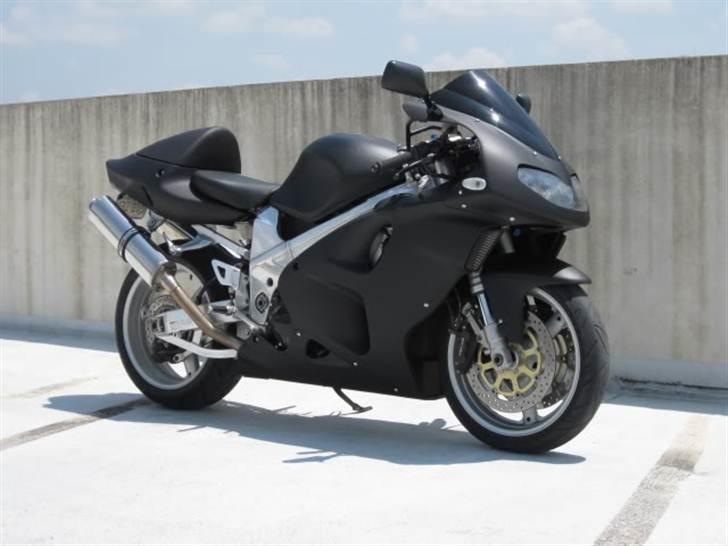 Suzuki Tl 1000R SILKE MATSORT billede 2