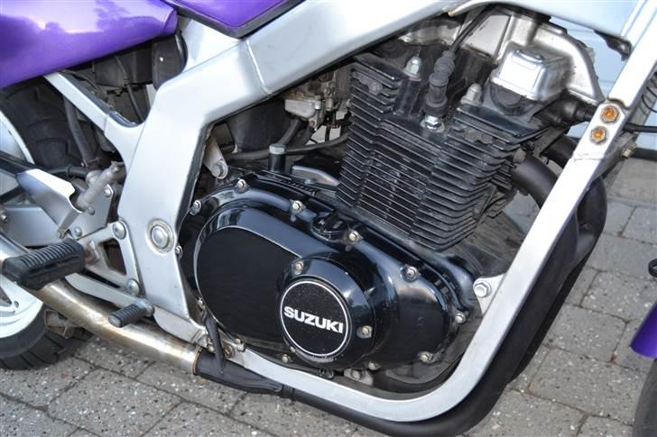 Suzuki GS500E "SOLGT" billede 6