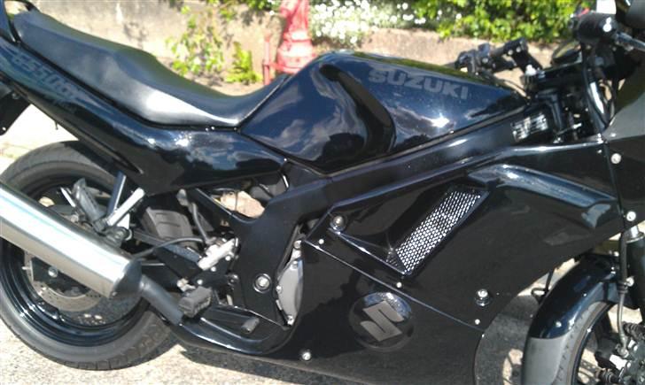 Suzuki GS 500 E - Kåben er blevet modificeret billede 3