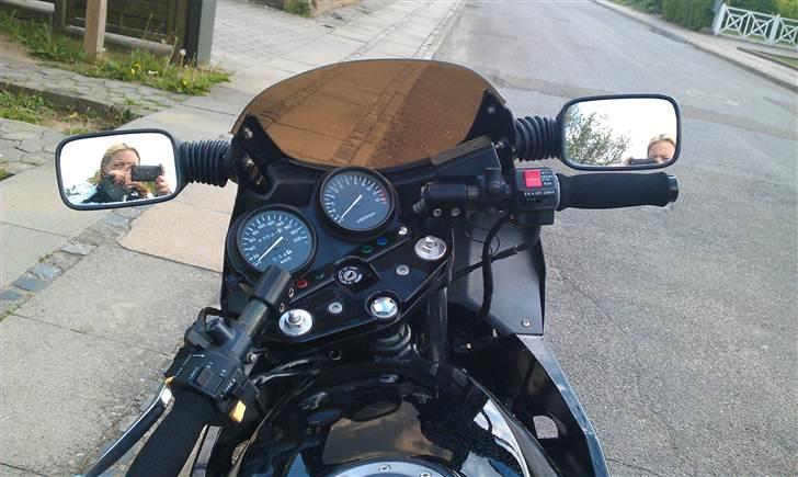 Suzuki GS 500 E - Dejligt bløde håndtag billede 7