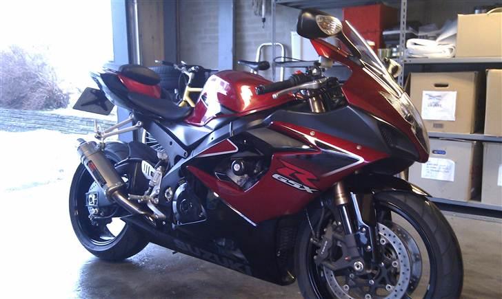 Suzuki GSXR 1000 K6 (solgt) - Drømme cyklen i hus :-) billede 1