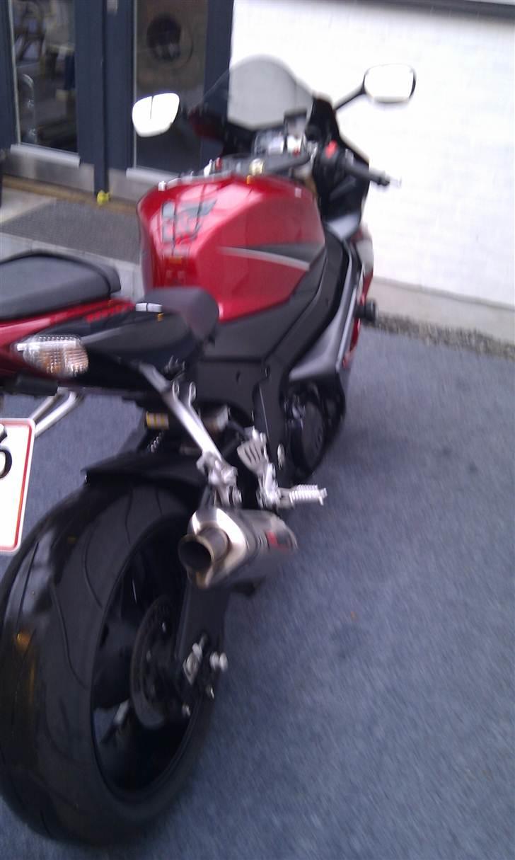 Suzuki GSXR 1000 K6 (solgt) billede 5