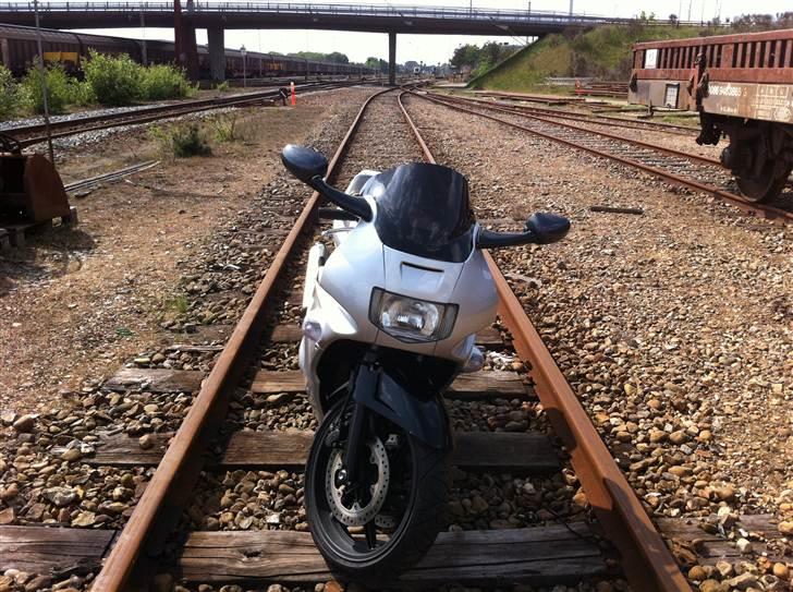 Honda >CBR 600 F2< billede 2