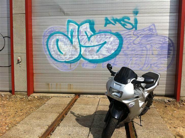 Honda >CBR 600 F2< billede 11