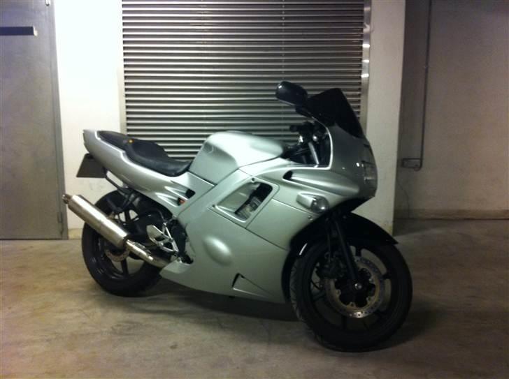 Honda >CBR 600 F2< billede 19