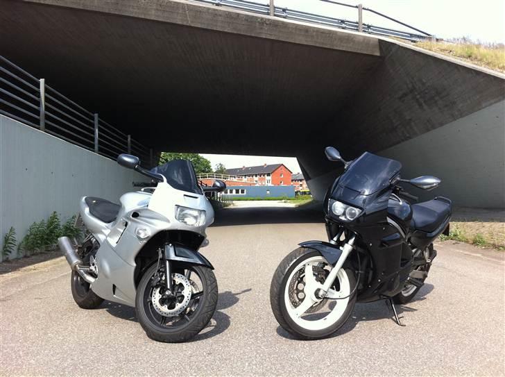 Honda >CBR 600 F2< billede 20