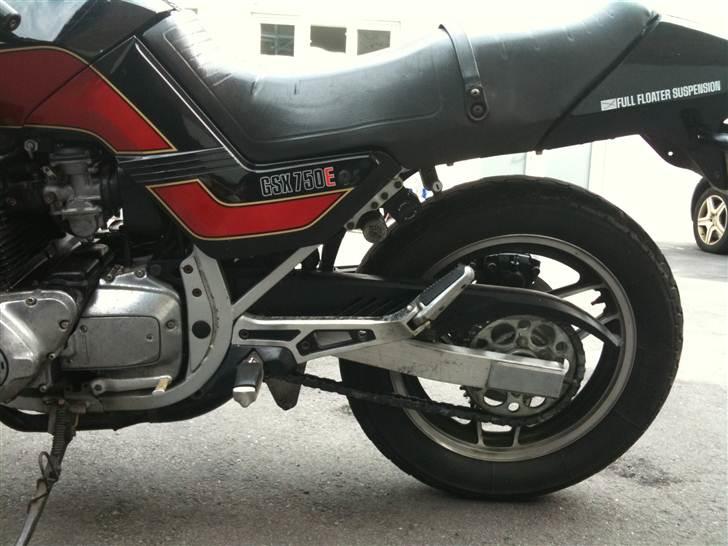 Suzuki GSX 750 ES(D) billede 6