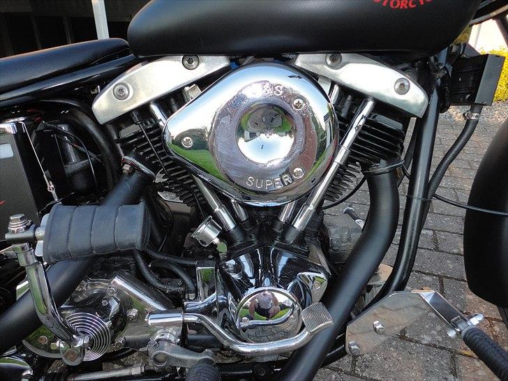 Harley Davidson 1200 FXE Superglide - Standard på nær s&s karburator billede 5