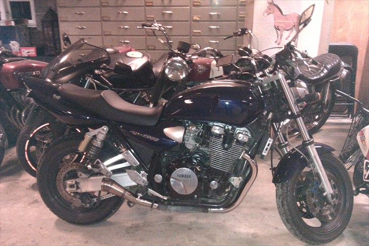 Yamaha XJR 1300 - Se min frække potte  billede 8