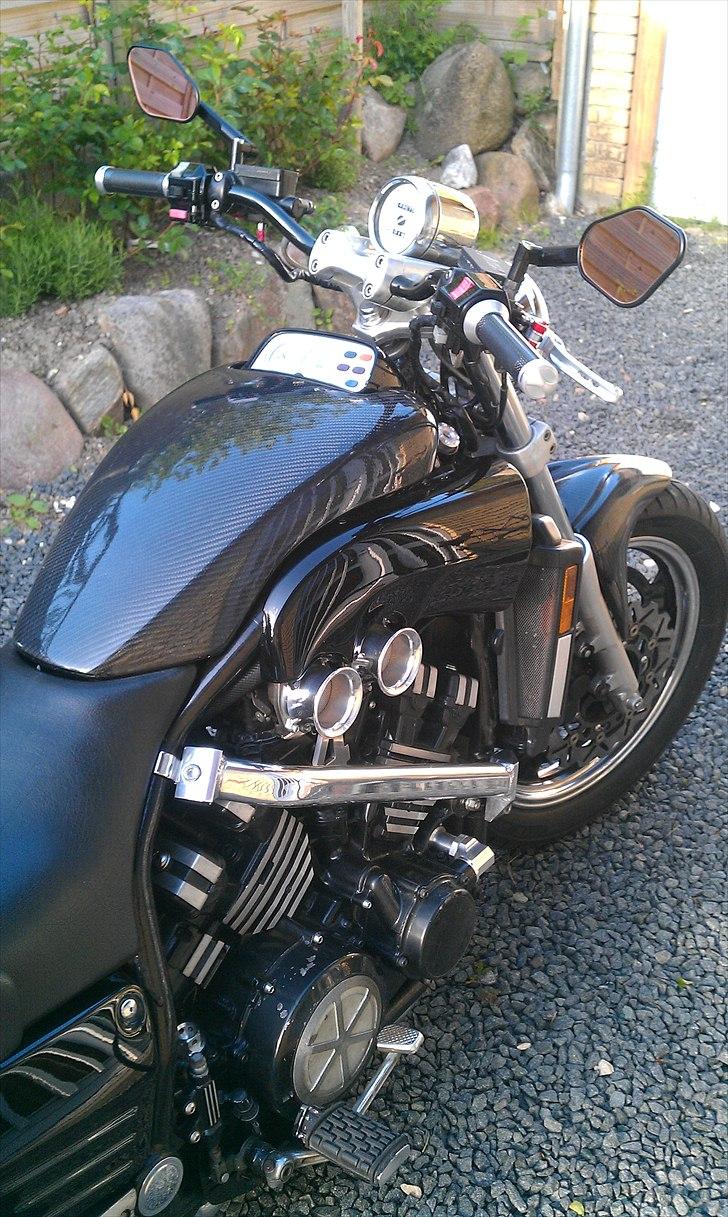 Yamaha Vmax - Spejlenes koating i "orange" er behageligt at kører med i skumringen... billede 5