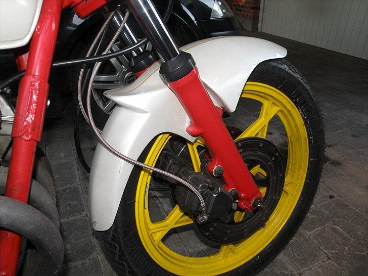 Suzuki GS750 - armerede slanger billede 5