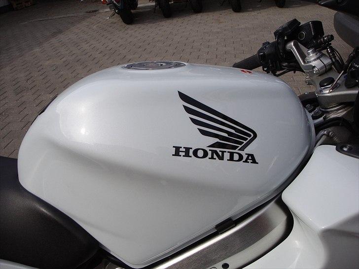 Honda VFR 800 billede 8