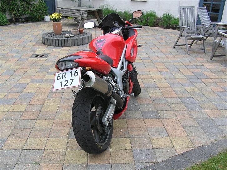 Suzuki SV 650s (Solgt) billede 1
