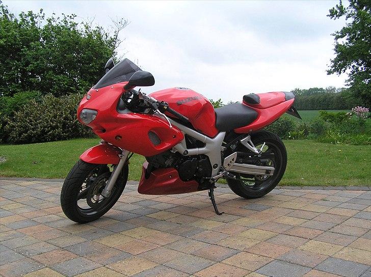 Suzuki SV 650s (Solgt) billede 7