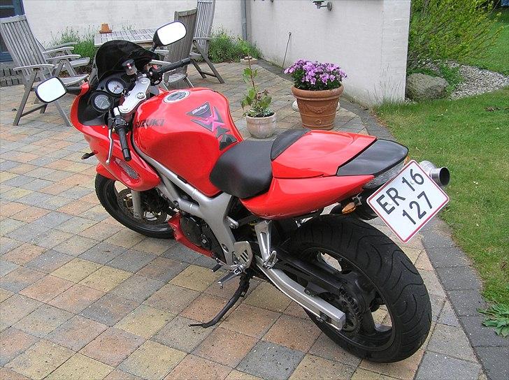 Suzuki SV 650s (Solgt) billede 3