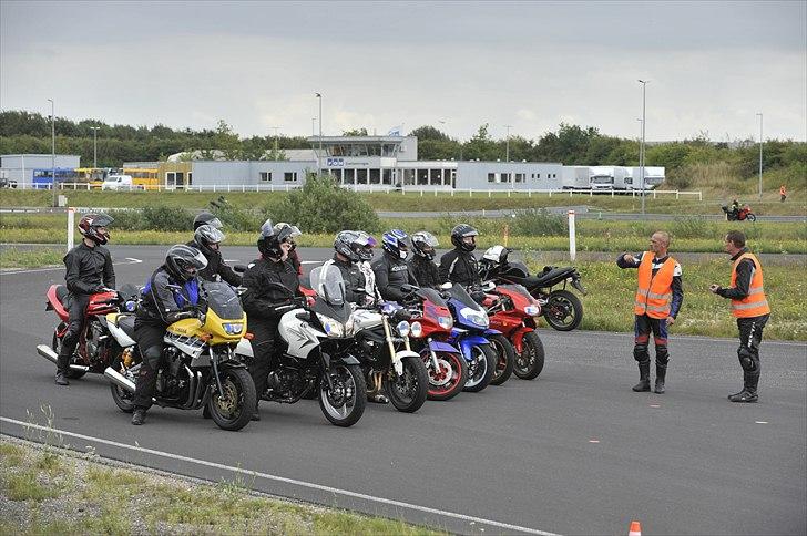 Yamaha XJR1200SP - MC-Kursus Roskilde billede 18