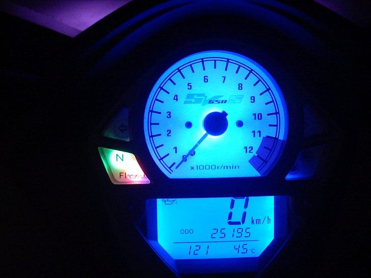 Suzuki sv650k3 billede 6