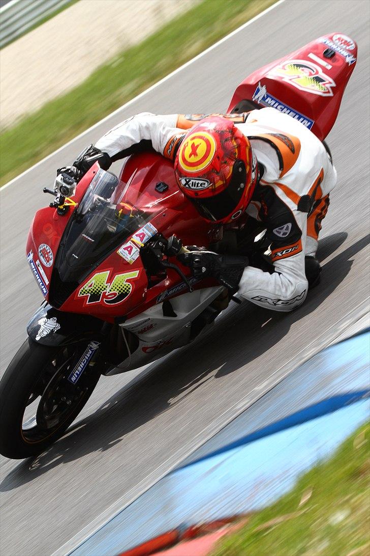 Honda cbr 600RR  (bane) billede 1